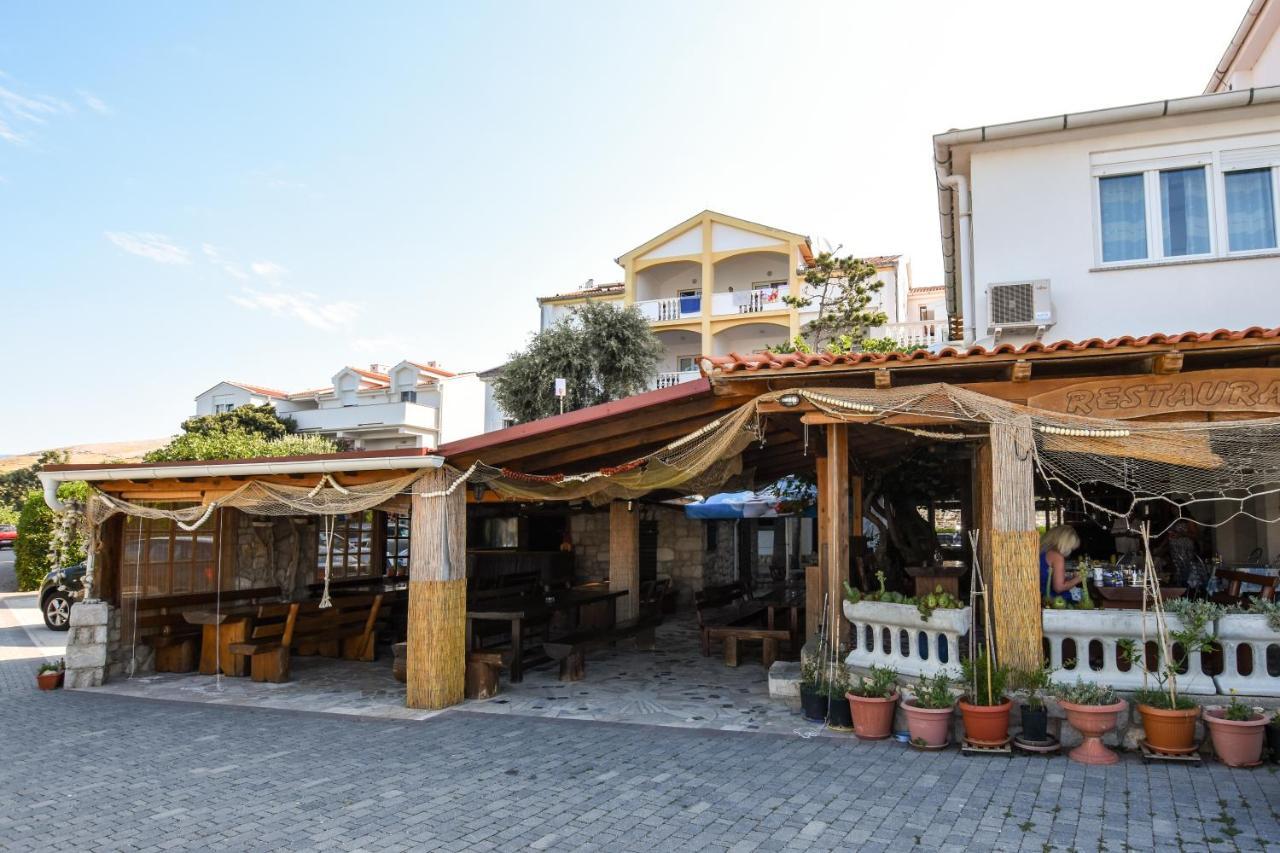 Guest House Frane Паг Екстер'єр фото